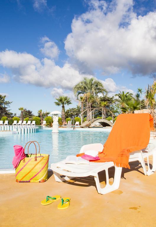 Camping Resort Les Champs Blancs Agde Exteriér fotografie